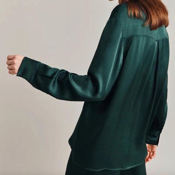 H&M Satin Button Up Emerald Green - Picture 1 of 3